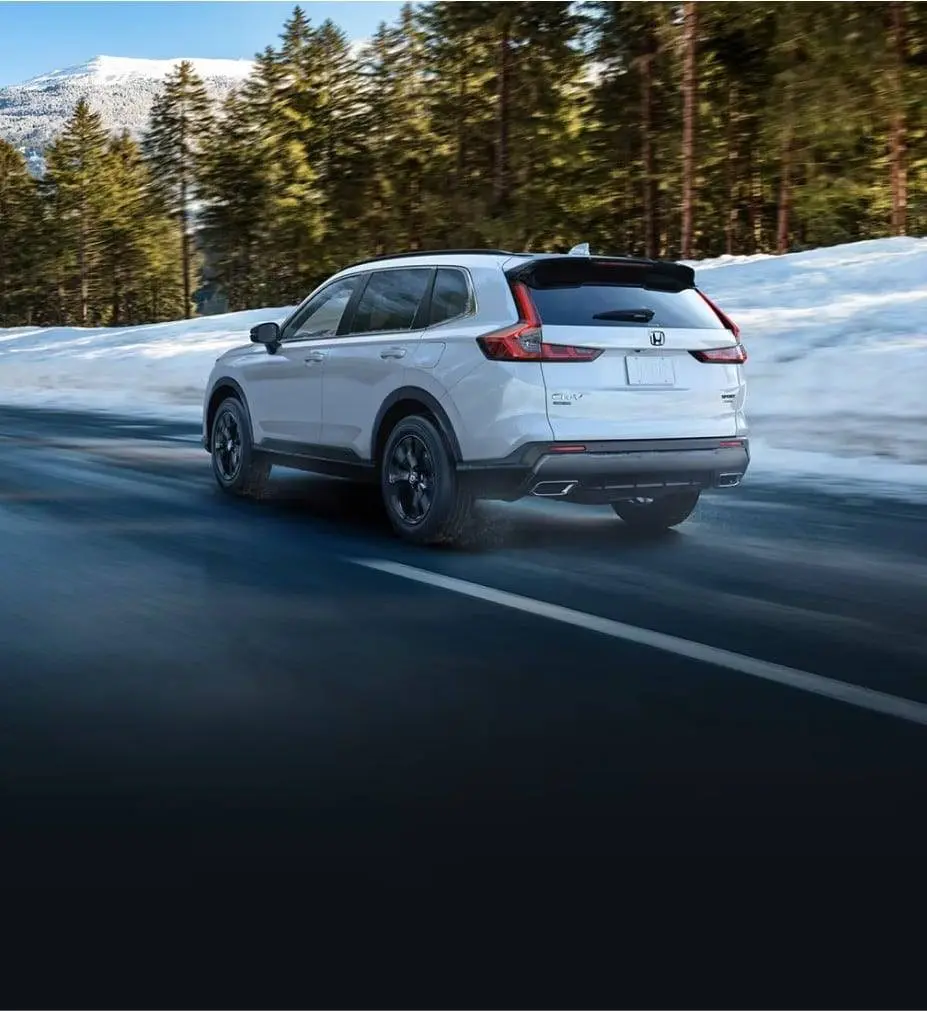 א CR-V אויף א פארשנייטן וועג.