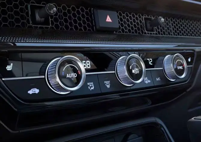 די defrost קנעפלען אויפן קליימעט פאנעל מאכן קלאר די שויב איידער איר ניצט די ווייפערס.